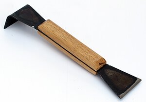Стамеска чорна з дерев'яною ручкою 200 мм 118 фото